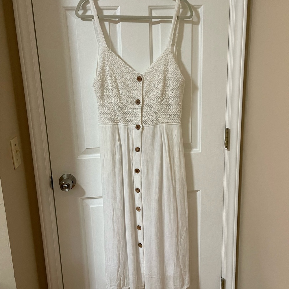 NWT Jessica Simpson Crocheted Cut Out Halter Top Dress - Picture 2 of 9